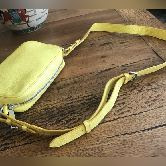 Marc Jacobs Vibrant Yellow Crossbody Bag - Picture 7 of 16